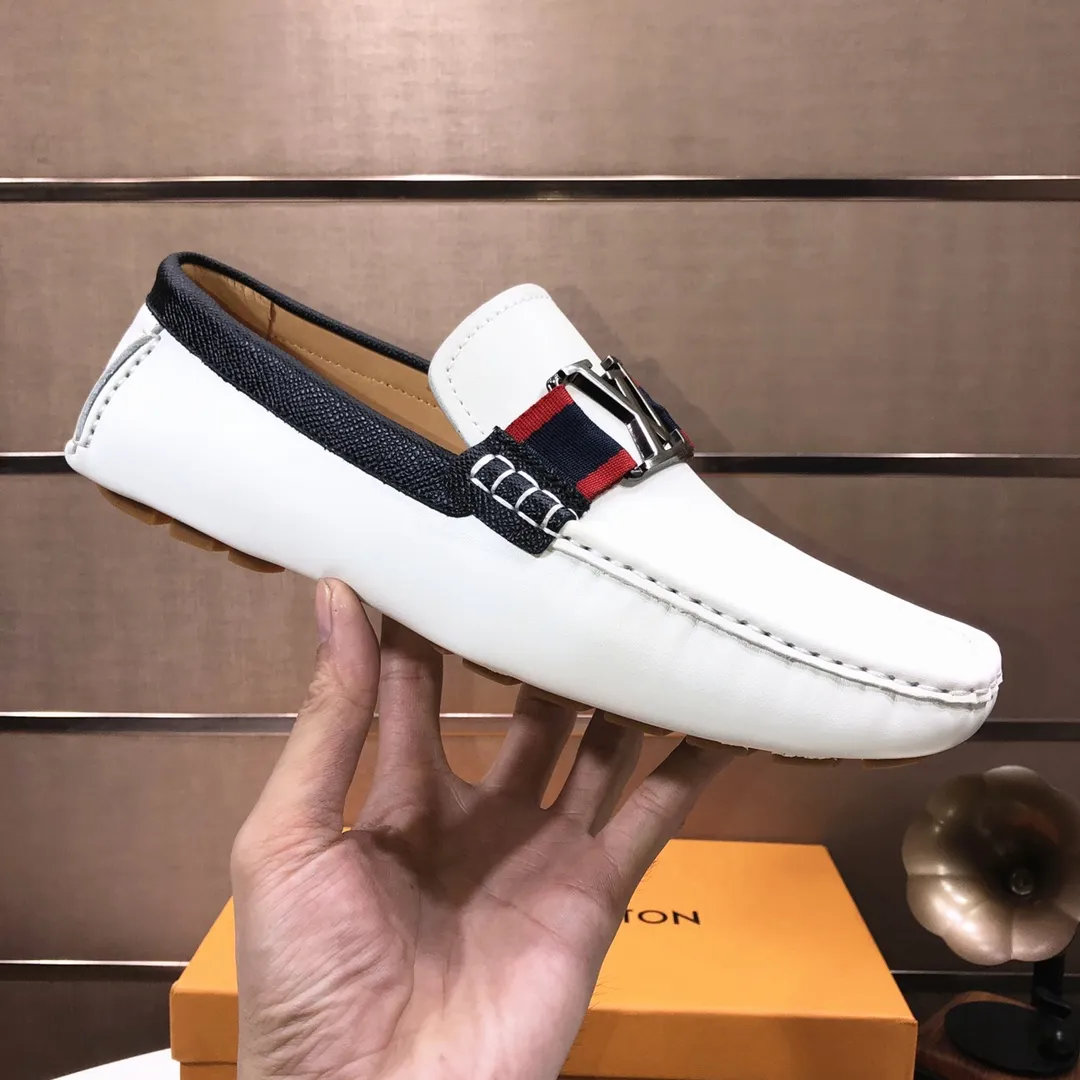 Men's men's shoes 💰420💰 [LV Doudou shoes] (water-dyed cowhide lining) new model is on the market, available on the official website. The new Doudou shoes are processed into single-color materials, and the uppers are made of imported cowhide material. The body of the shoe is fully hemmed with mark thread, and is lined with imported original cowhide leather. The elegant shoe shape is super suitable for all-matching, and the size is 38-44.